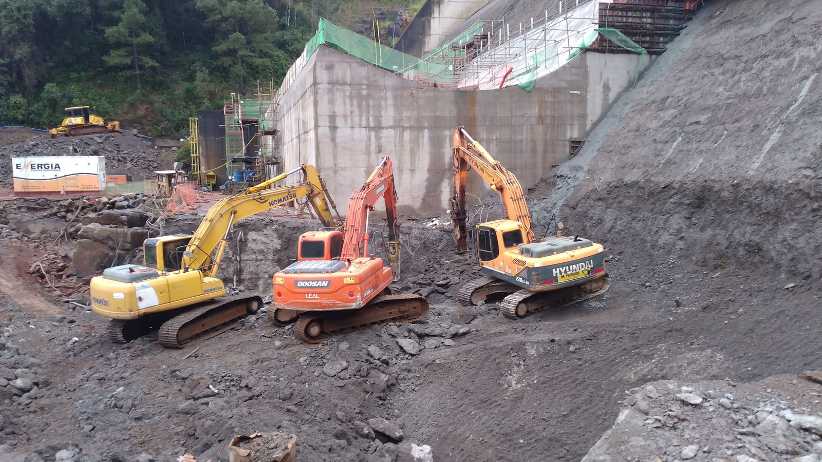 Rompedor em obras Bom jesus